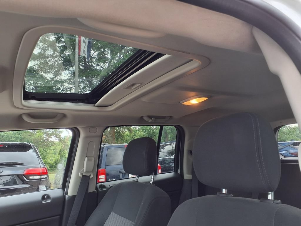 Used 2014 Jeep Patriot Latitude w/ Sun/Sound Group AWD/4WD image 14