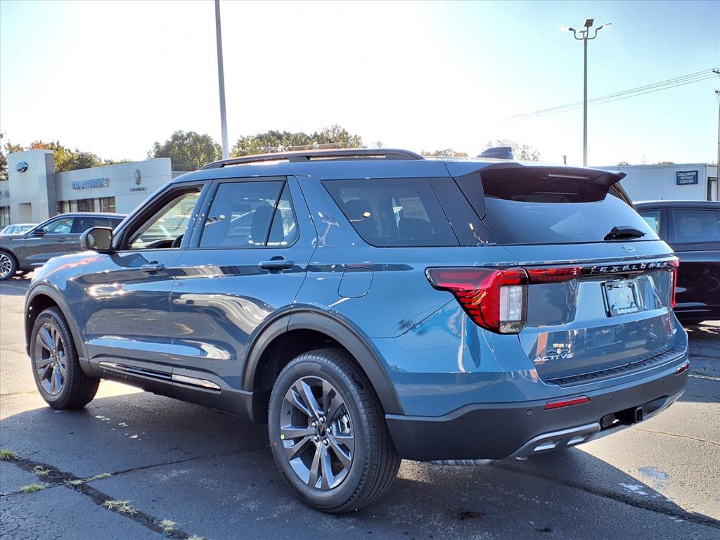 New 2026 Ford Explorer Active w/ Active Comfort Package image 7
