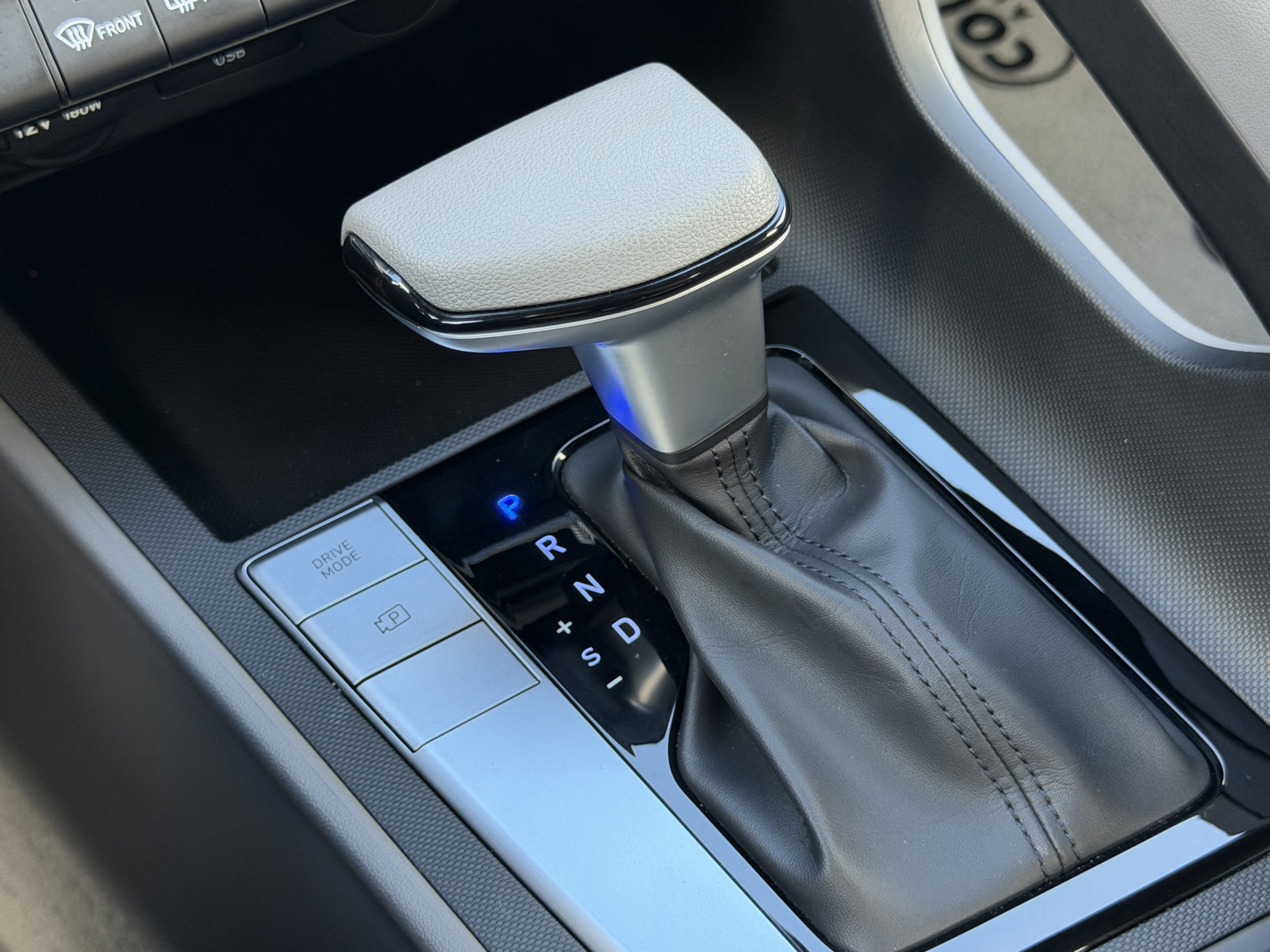 Certified 2024 Hyundai Elantra SEL FWD image 23