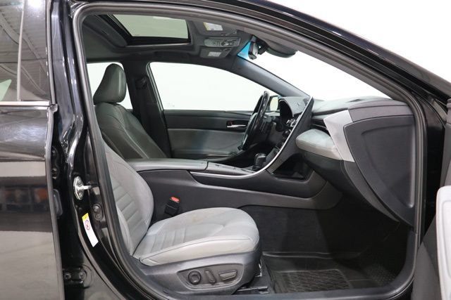 Used 2019 Toyota Avalon Touring w/ Advanced Safety Package FWD image 34