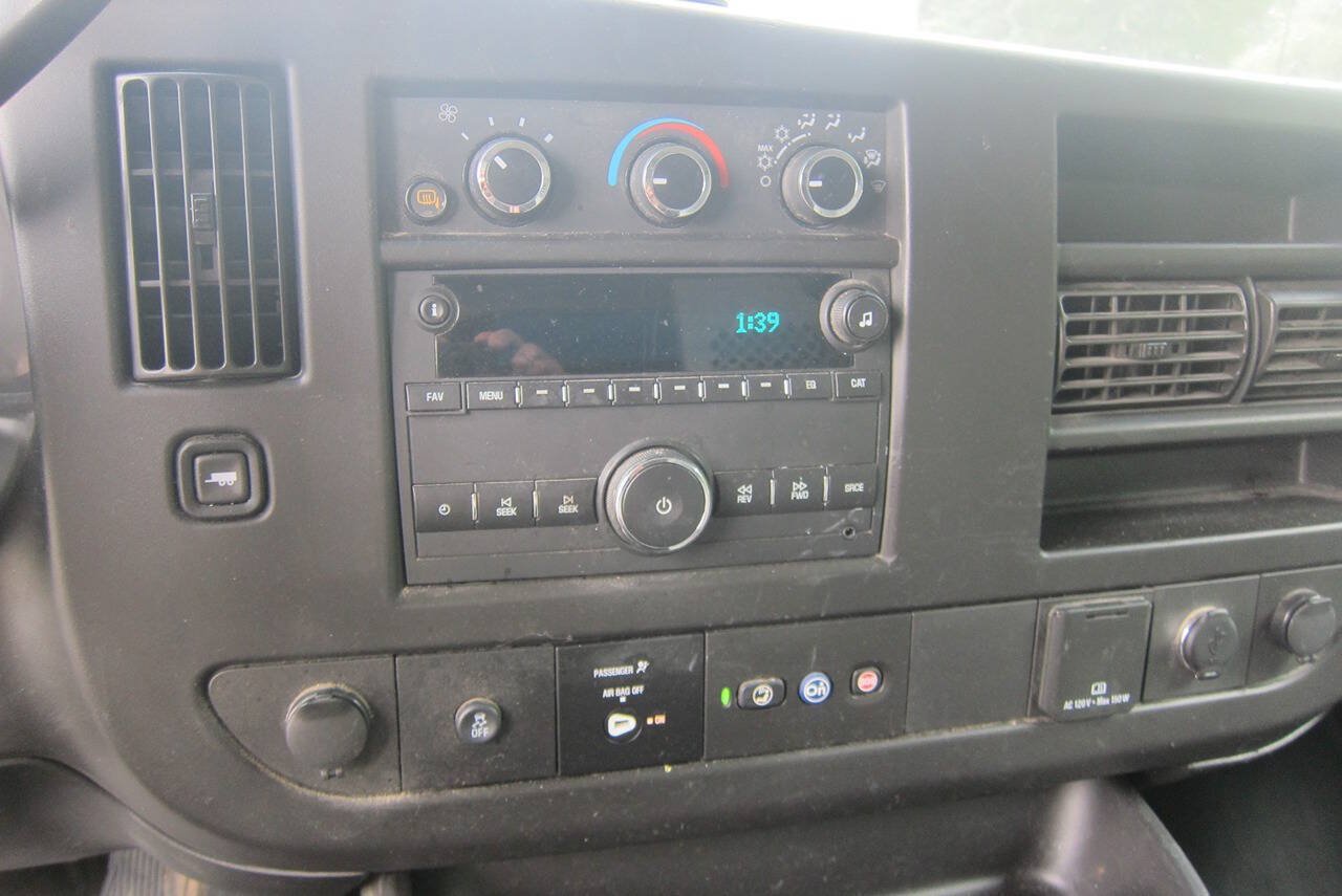Used 2021 GMC Savana 2500 w/ Driver Convenience Package RWD image 11