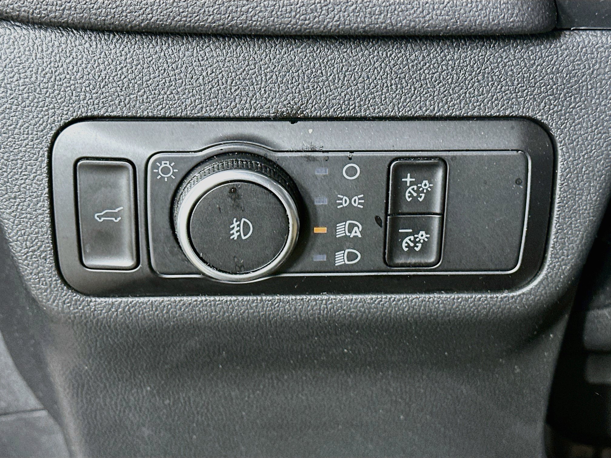 Used 2025 Ford Escape ST-Line Select AWD/4WD image 17