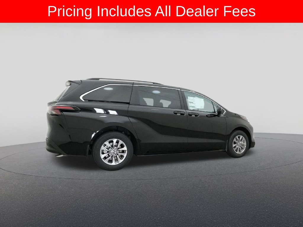 New 2026 Toyota Sienna LE FWD image 45