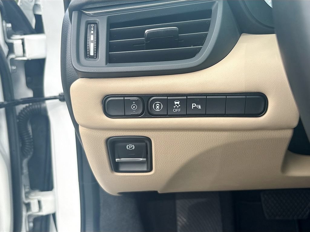 Used 2025 Acura TLX w/ Technology Package FWD image 10