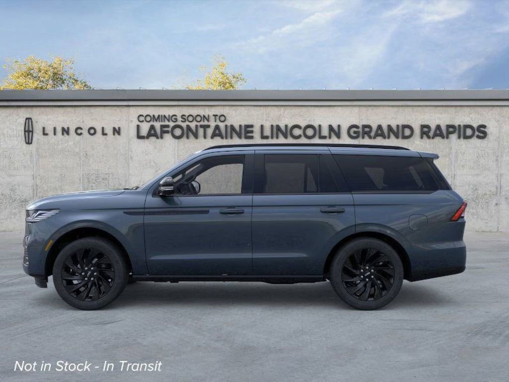 New 2025 Lincoln Navigator Reserve w/ Jet Appearance Package image 3