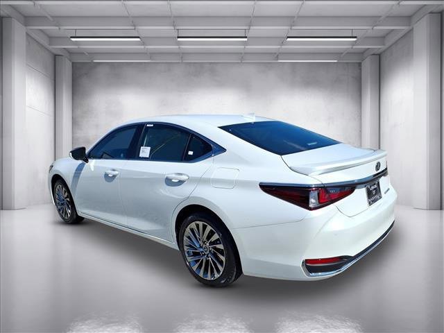 New 2025 Lexus ES 300h Ultra Luxury image 5