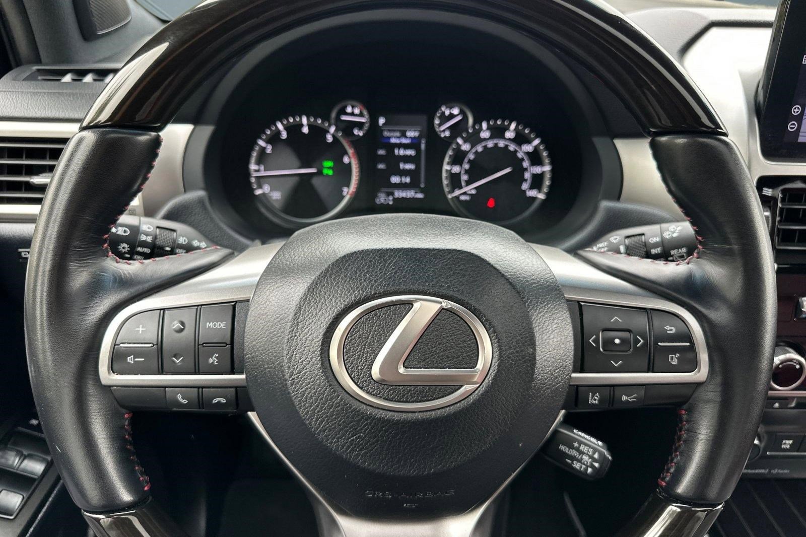 Certified 2023 Lexus GX 460 Luxury w/ Sport Design Package AWD/4WD image 17