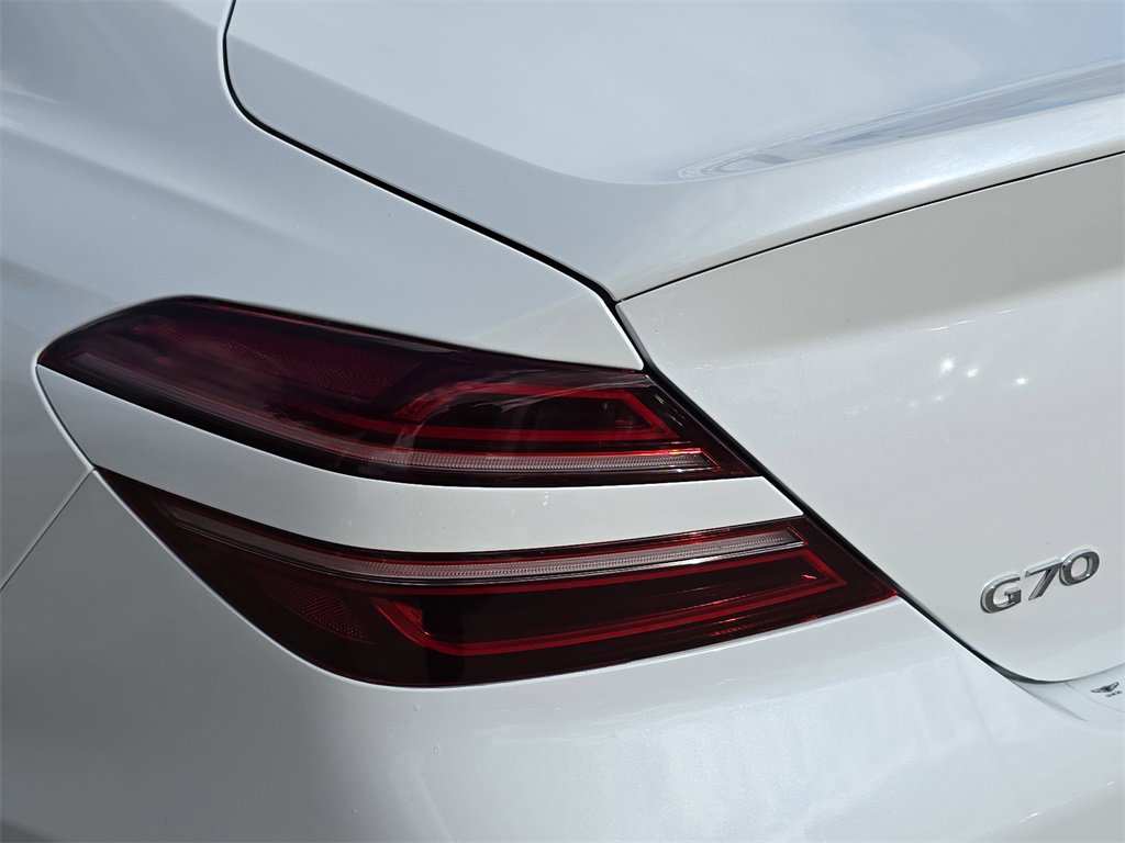 Used 2026 Genesis G70 2.5T image 32