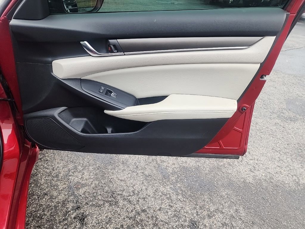 Used 2018 Honda Accord LX image 26