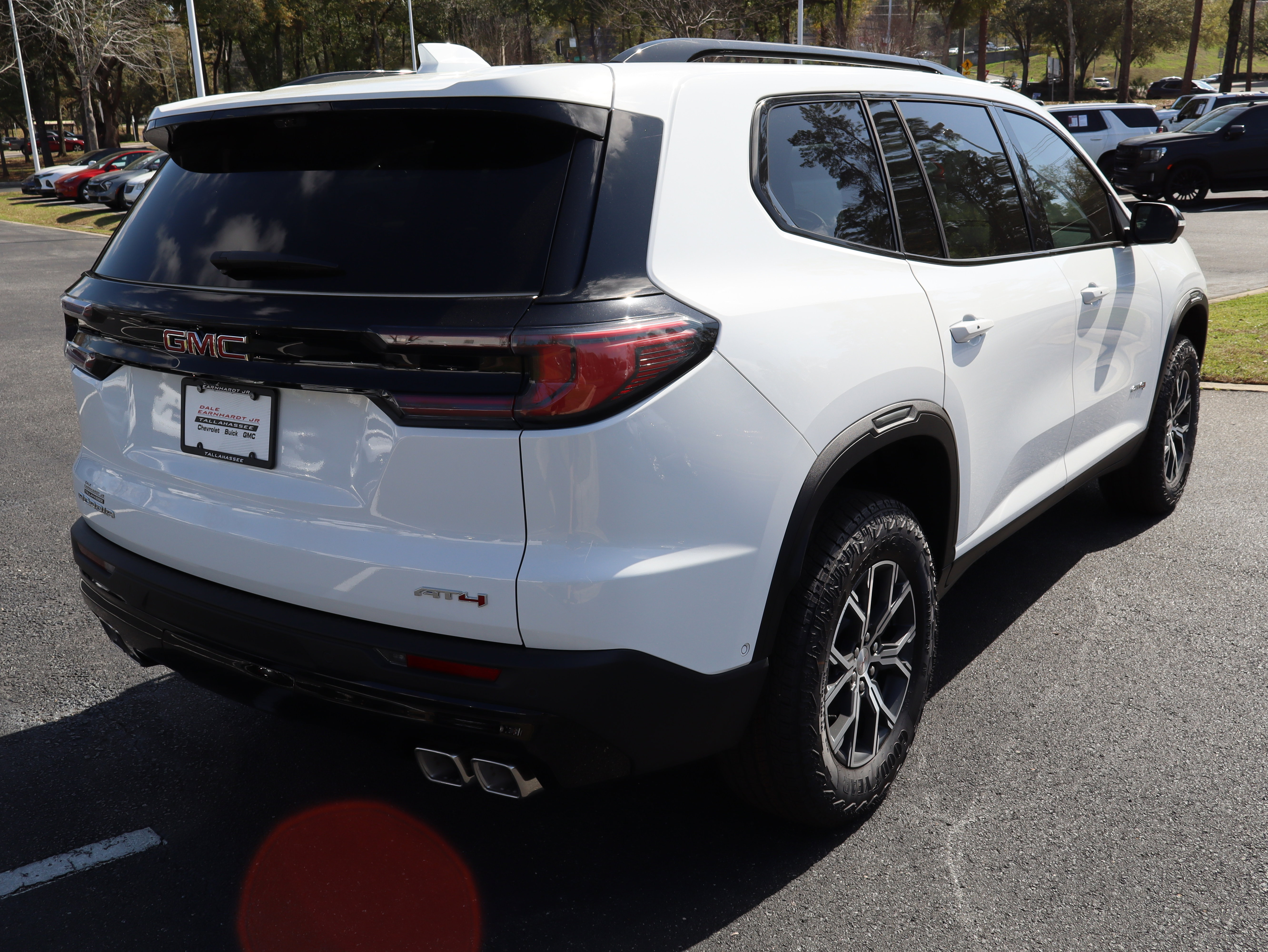New 2026 GMC Acadia AT4 w/ Super Cruise Package image 9