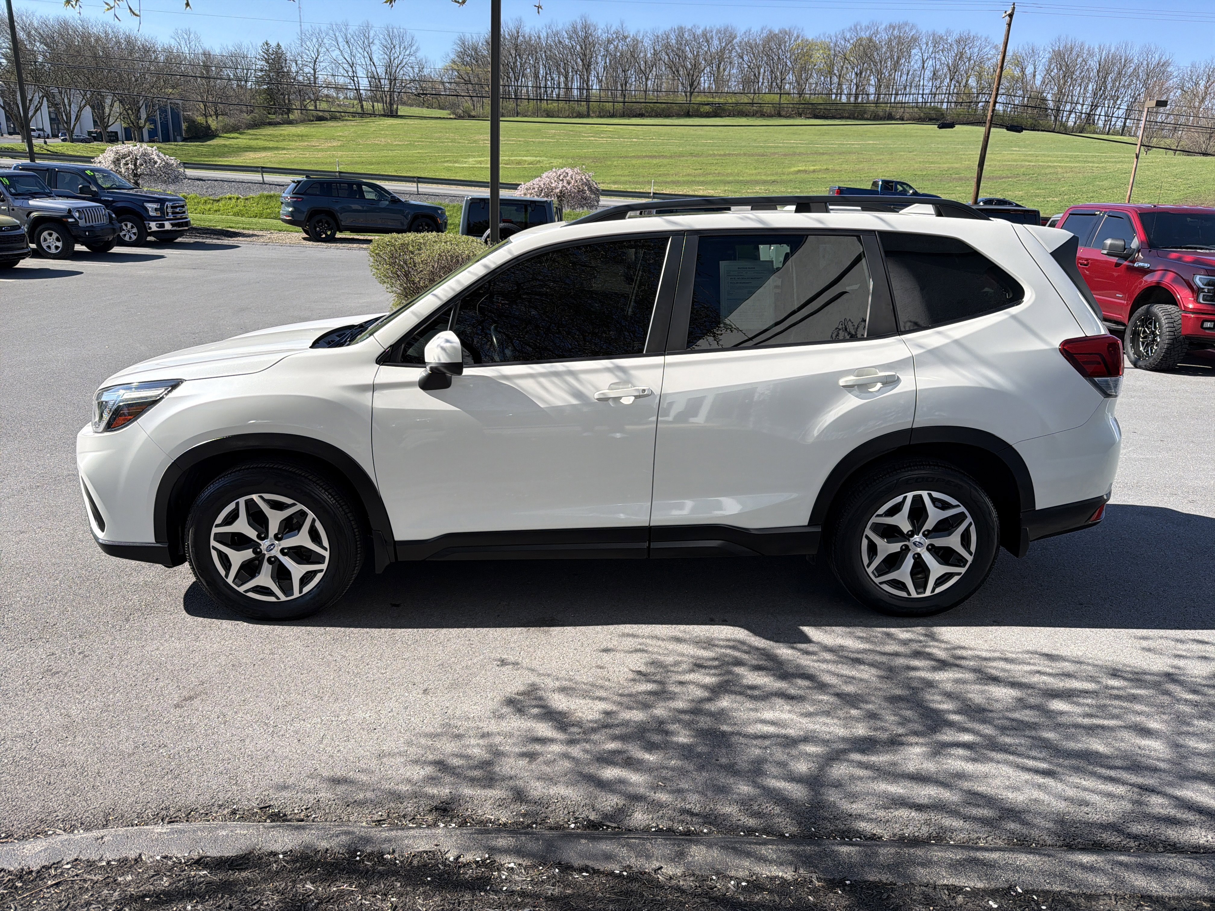 Used 2020 Subaru Forester Premium AWD/4WD image 7