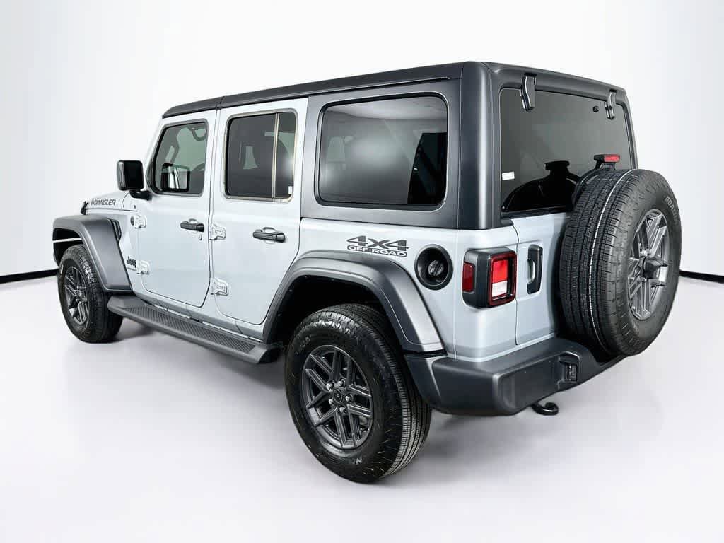 Used 2024 Jeep Wrangler Unlimited Sport AWD/4WD image 4
