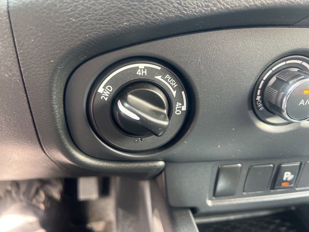 Certified 2023 Nissan Frontier SV w/ Technology Package image 49