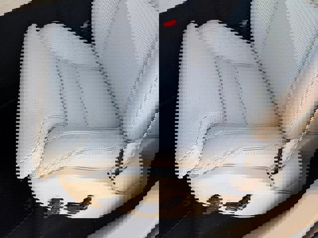 New 2026 Volvo XC60 T8 Ultra w/ Protection Package Premier image 20