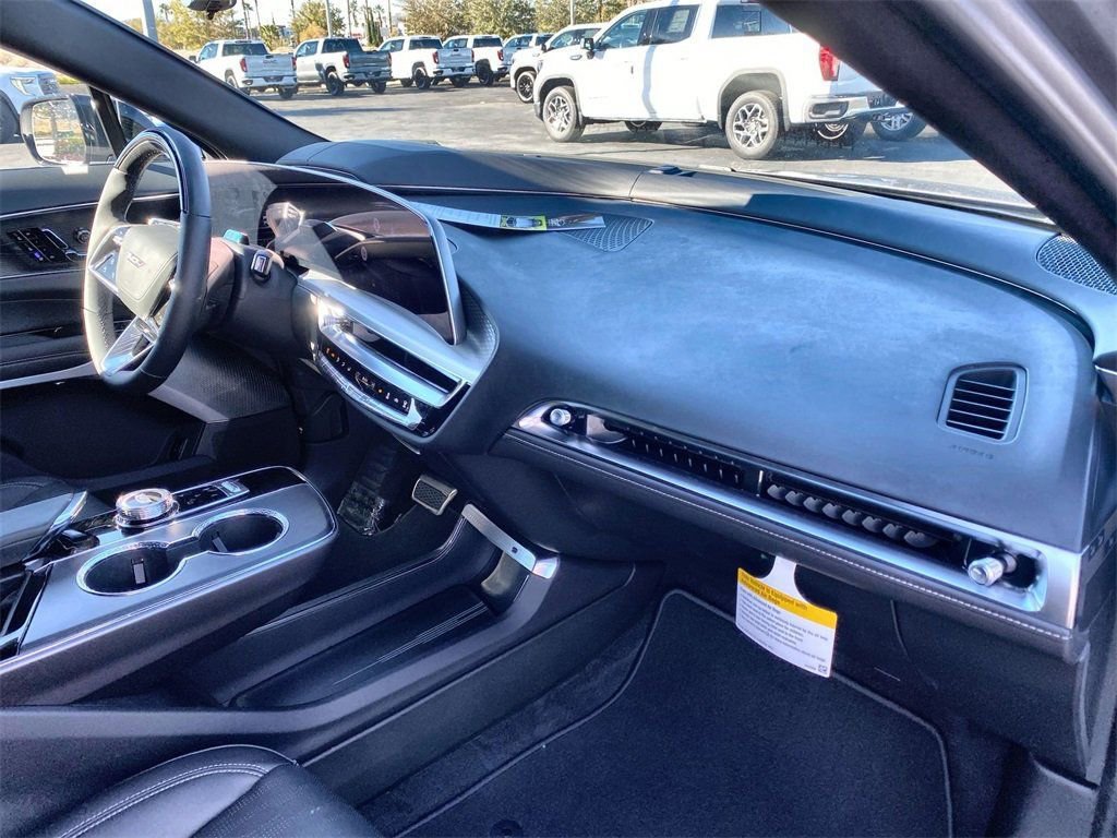 New 2026 Cadillac Lyriq V image 43