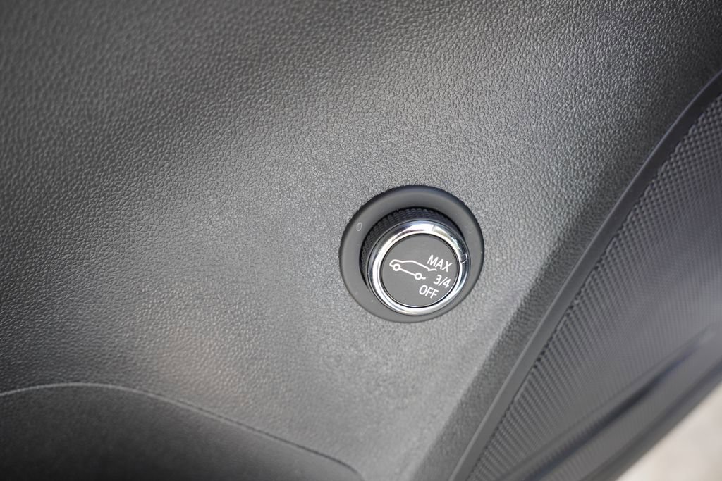 Certified 2023 Buick Envision Preferred w/ Sport Touring Package image 22