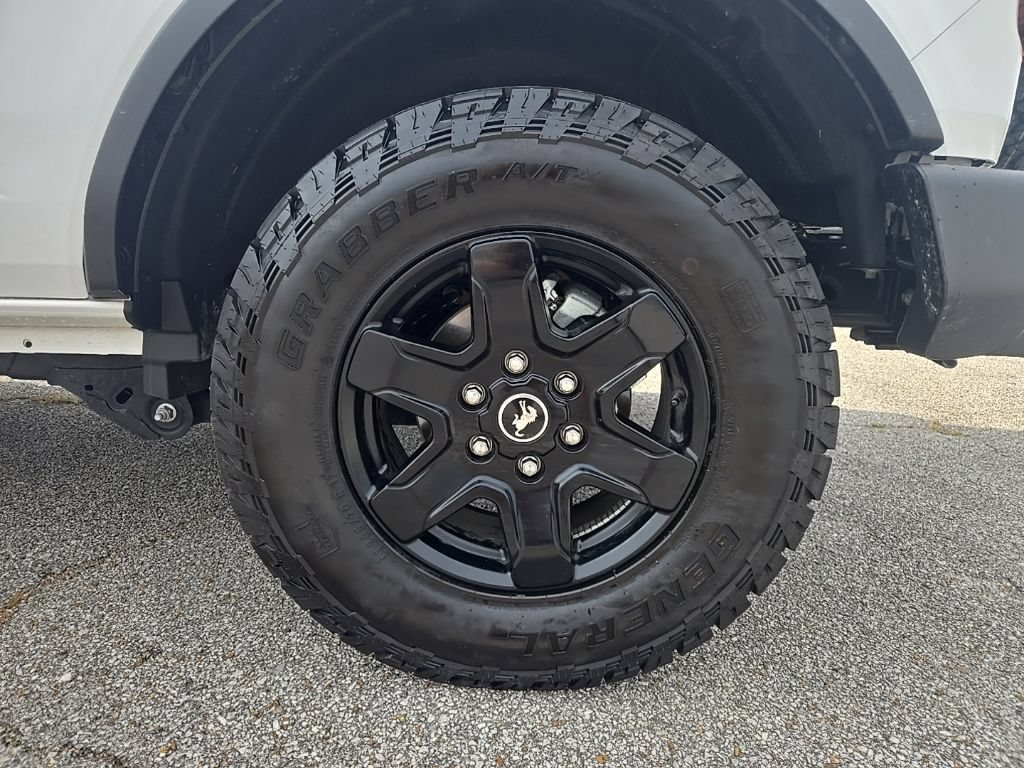Used 2025 Ford Bronco Big Bend w/ Black Appearance Package AWD/4WD image 26