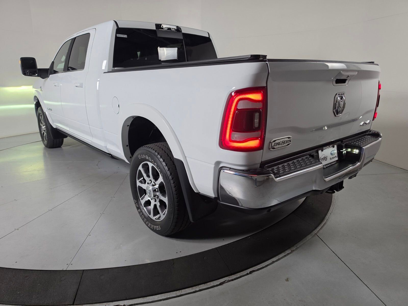 Used 2023 RAM 2500 Limited AWD/4WD image 3