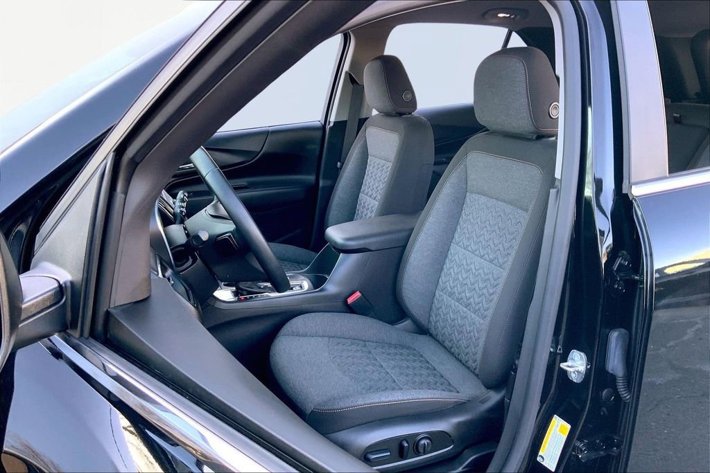 Used 2024 Chevrolet Equinox LT w/ LPO, Floor Liner Package image 15