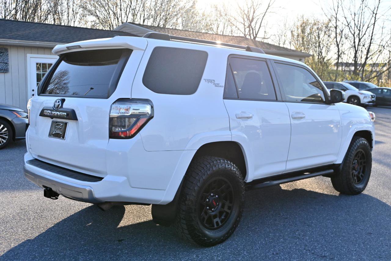 Used 2019 Toyota 4Runner TRD Off-Road image 12