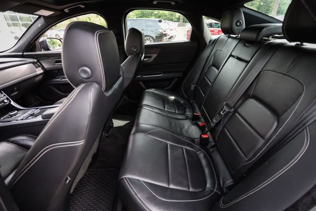 Used 2018 Jaguar XF S AWD/4WD image 71
