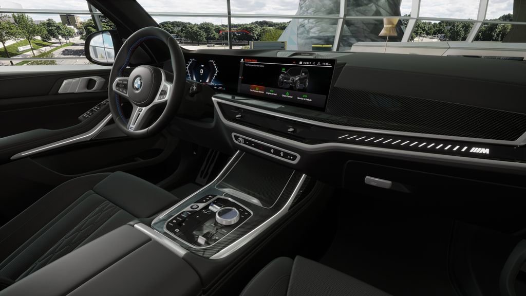 New 2026 BMW X7 M60i image 14