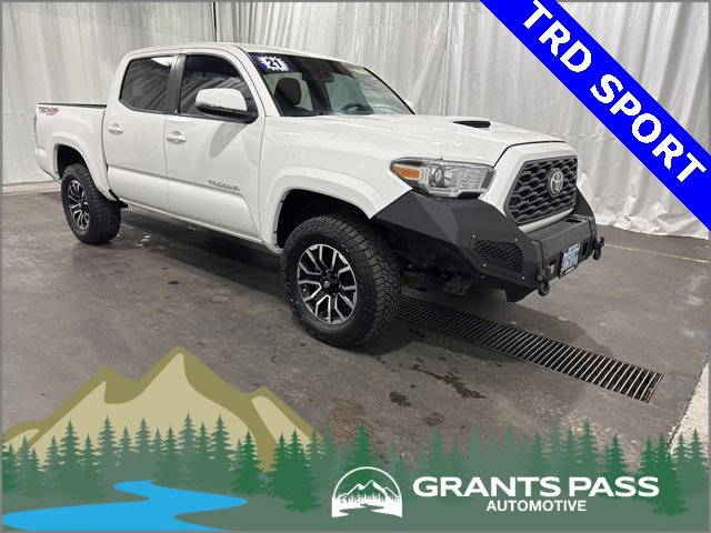 Used 2021 Toyota Tacoma TRD Sport image 1