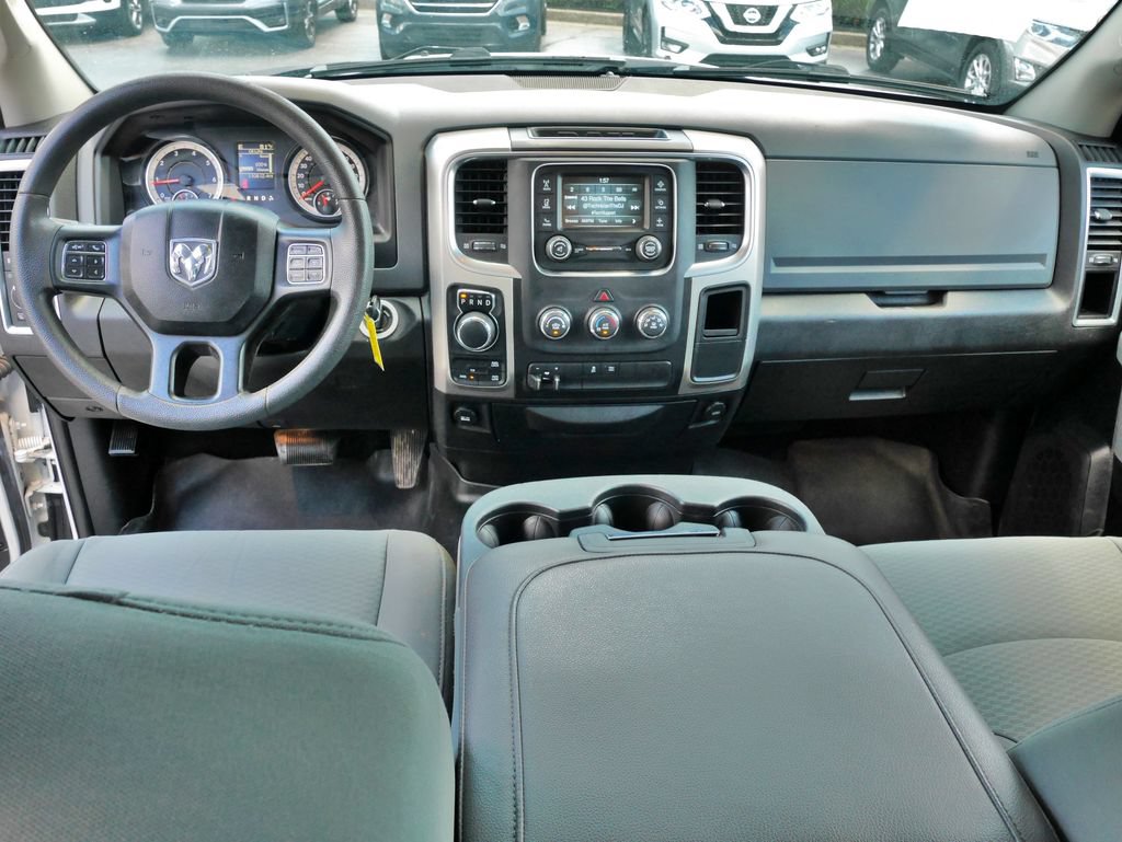 Used 2019 RAM 1500 Classic SLT w/ Protection Group AWD/4WD image 17