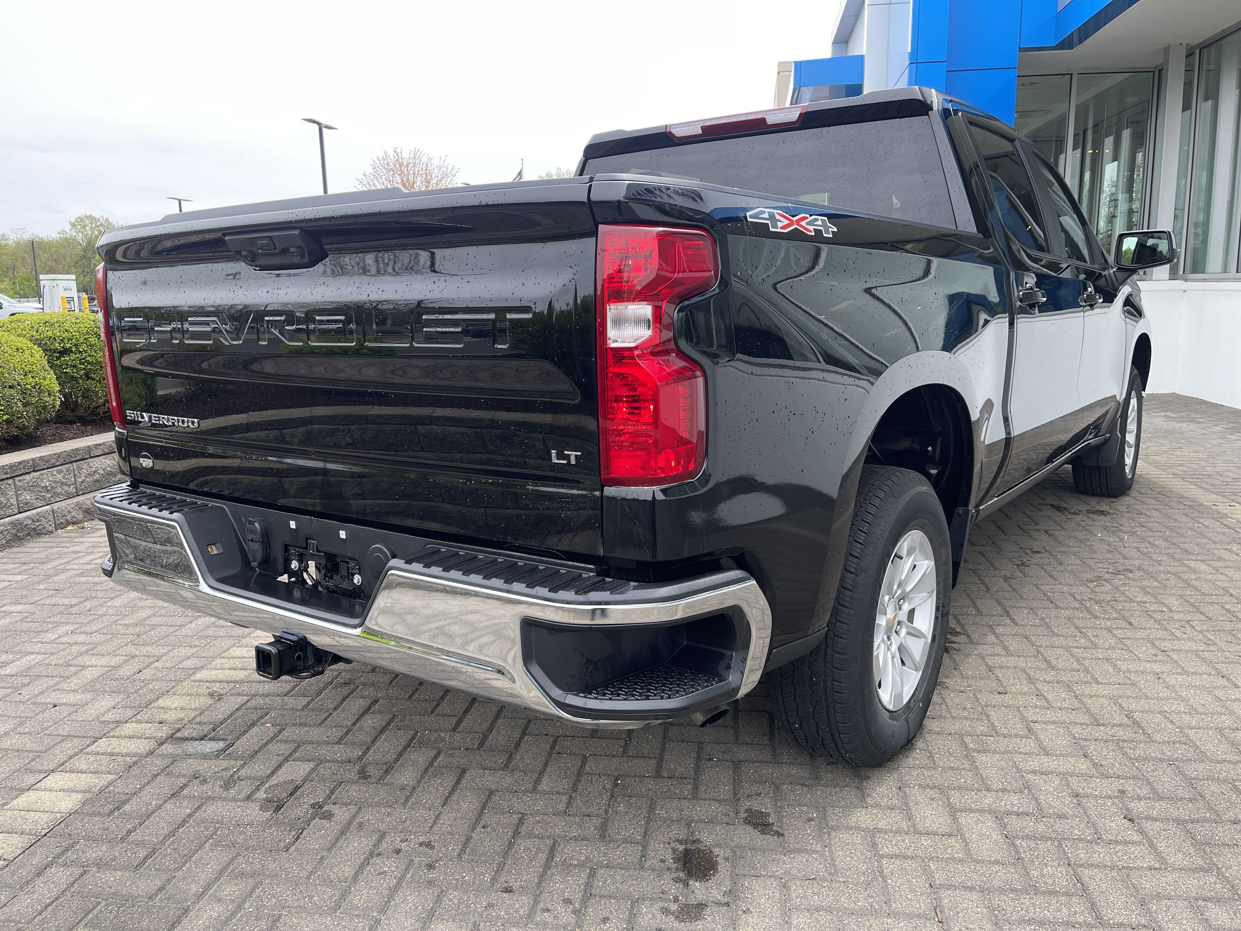 Used 2025 Chevrolet Silverado 1500 LT image 5