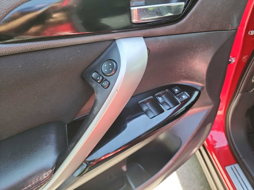 Used 2018 Mitsubishi Eclipse Cross SE AWD/4WD image 17