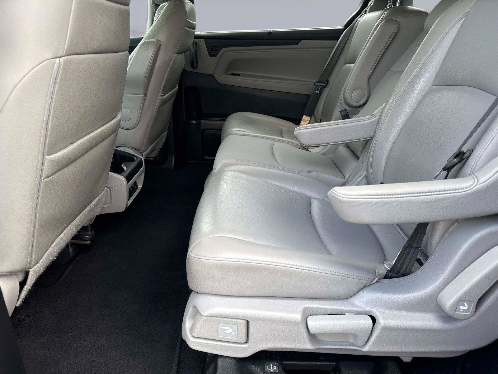 Certified 2018 Honda Odyssey EX-L image 15