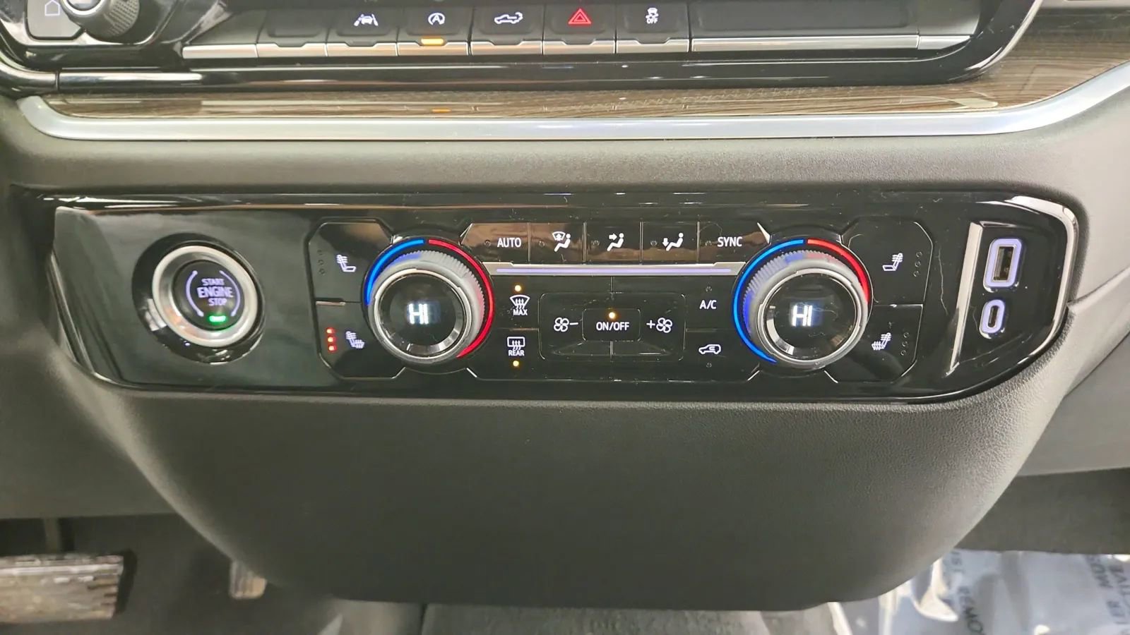 Used 2022 Chevrolet Silverado 1500 LT image 31