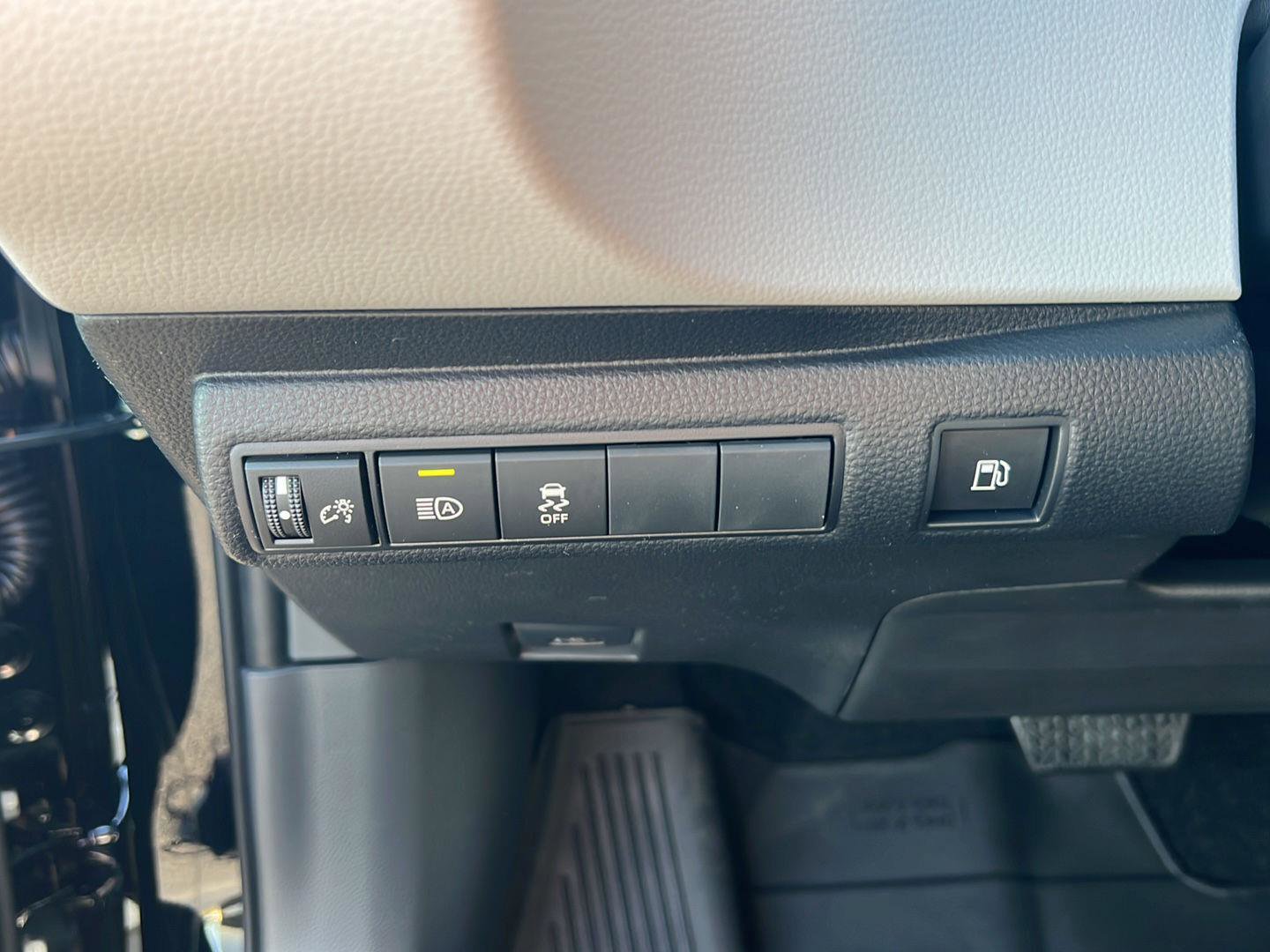 New 2026 Toyota Corolla SE image 19