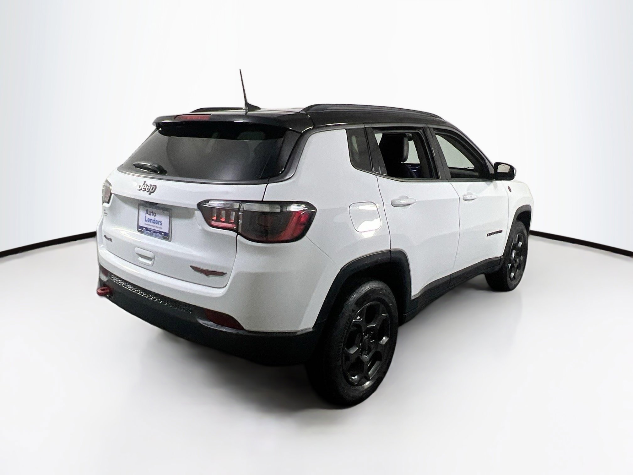 Used 2022 Jeep Compass Trailhawk w/ Trailhawk Convenience Group image 5