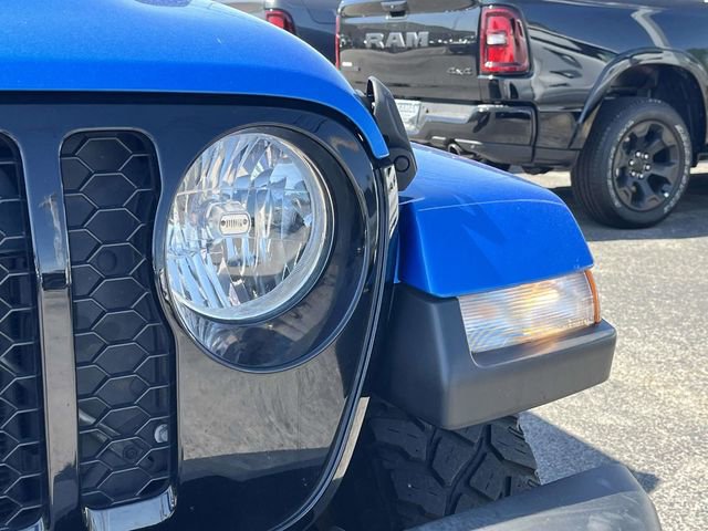 Used 2022 Jeep Gladiator Sport AWD/4WD image 9