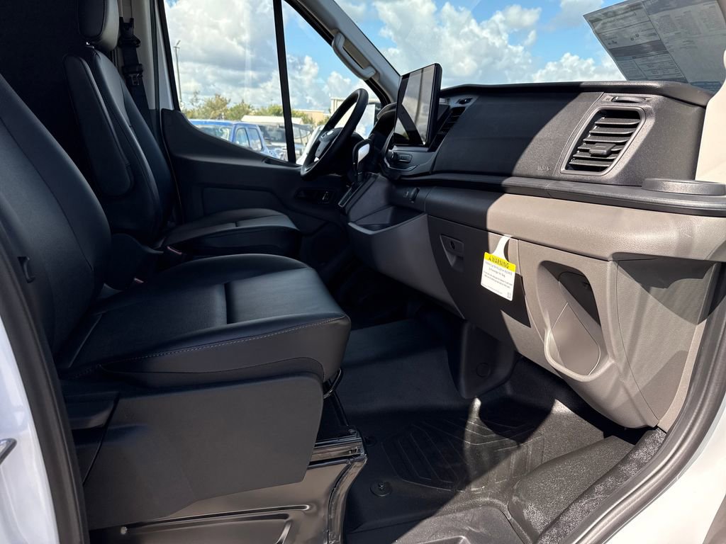 New 2026 Ford Transit 250 148 Medium Roof w/ Load Area Protection Package image 21