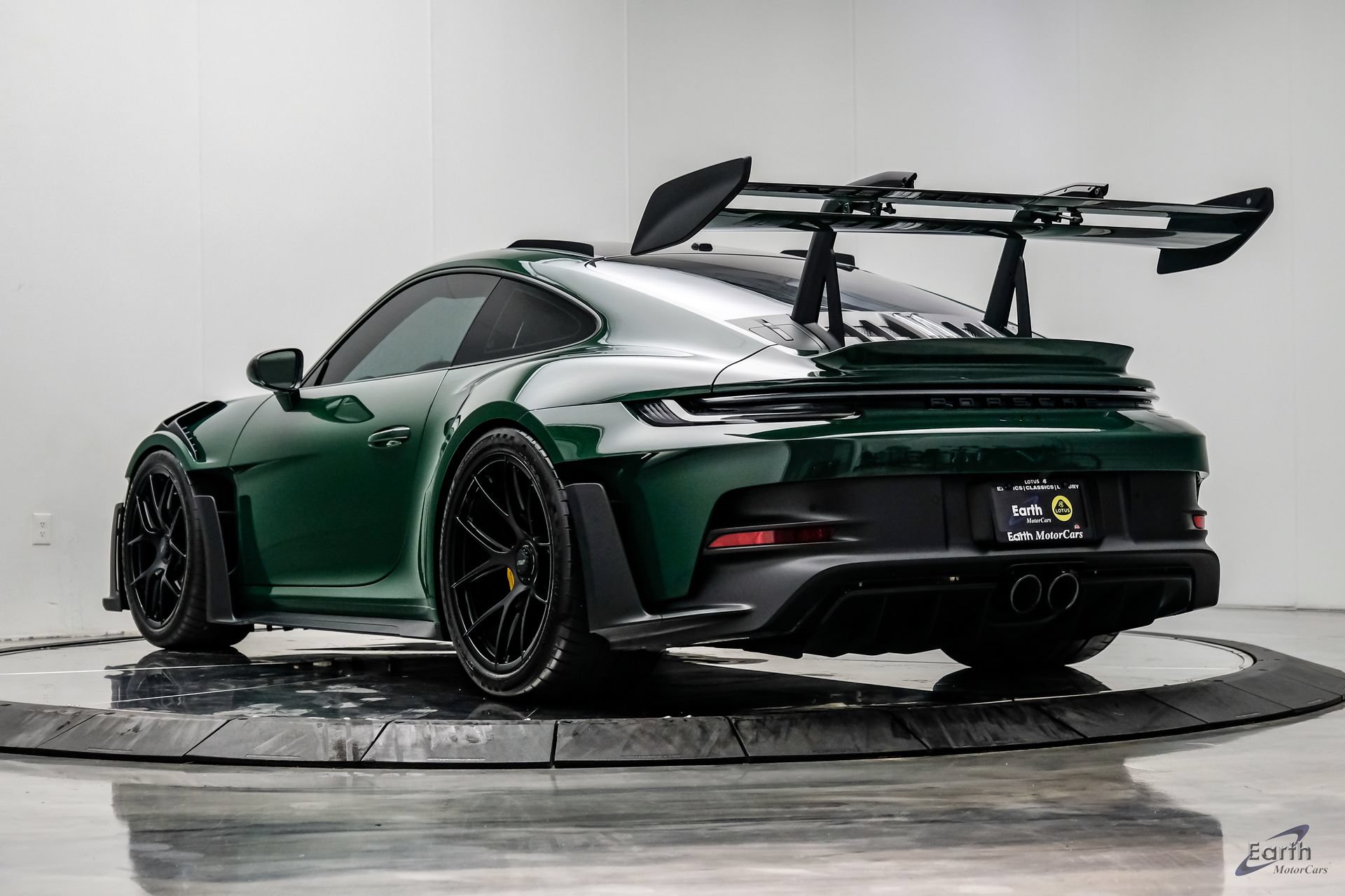 Used 2025 Porsche 911 GT3 RS RWD image 14