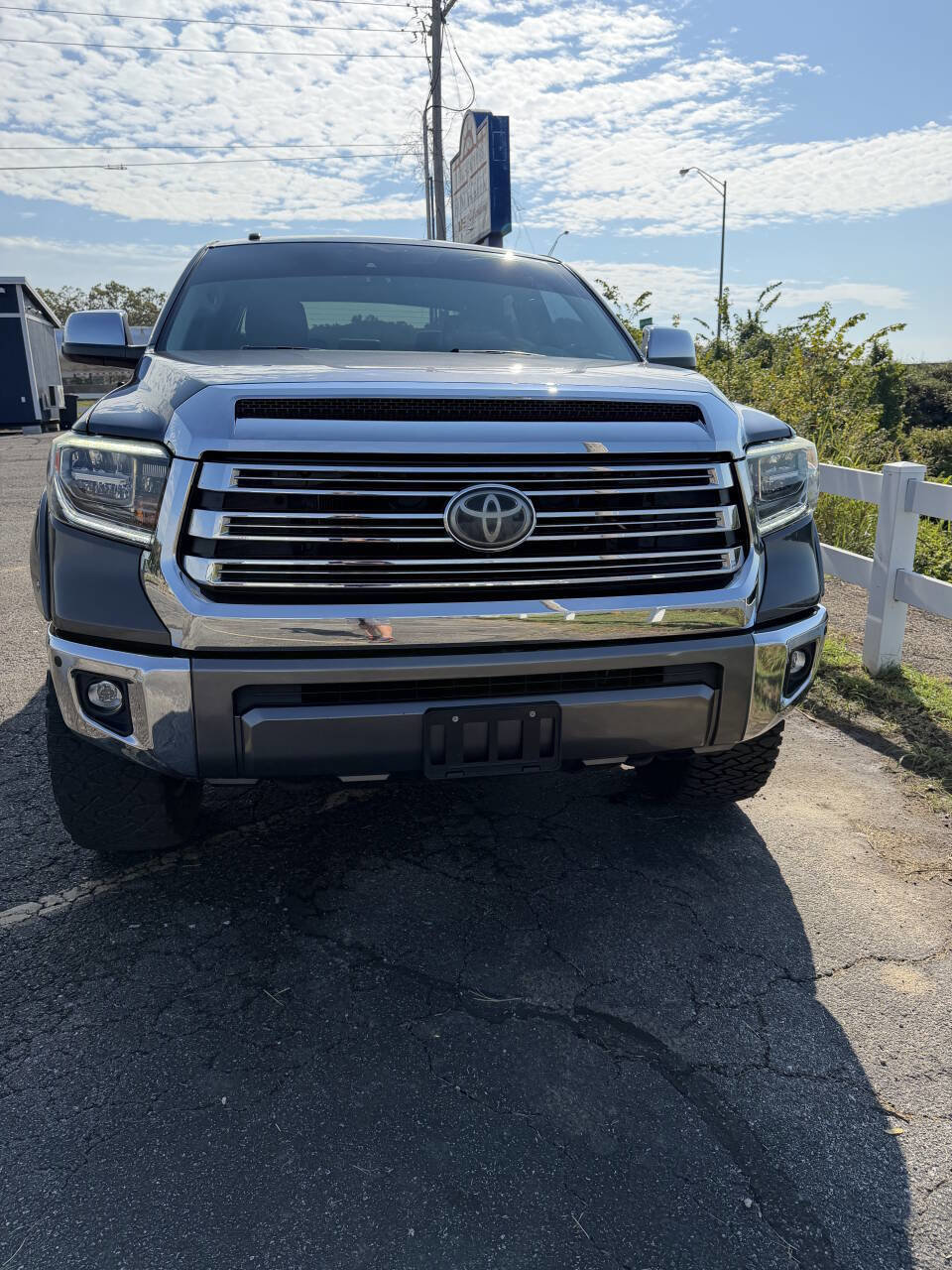 Used 2019 Toyota Tundra 1794 Edition image 10