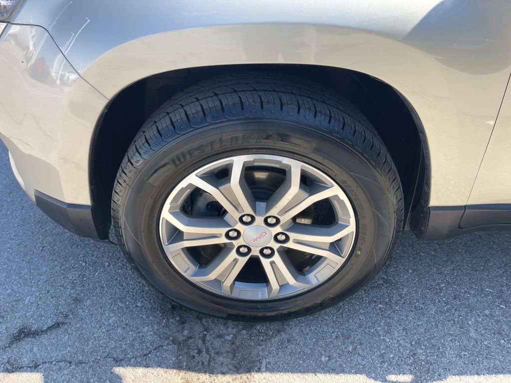 Used 2015 GMC Acadia SLT image 9