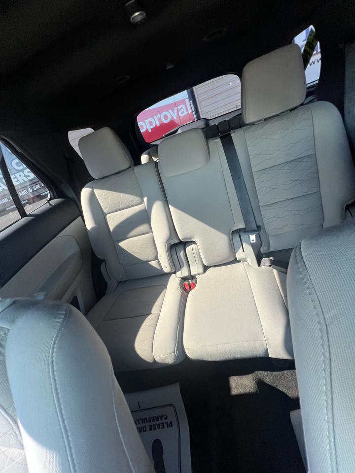 Used 2013 Ford Explorer 4WD w/ Class III Trailer Tow Pkg image 24