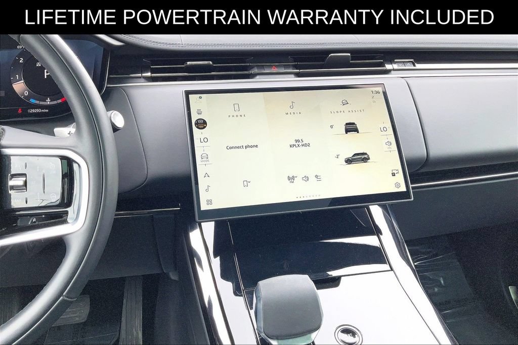 Used 2025 Land Rover Range Rover Sport SE AWD/4WD image 8