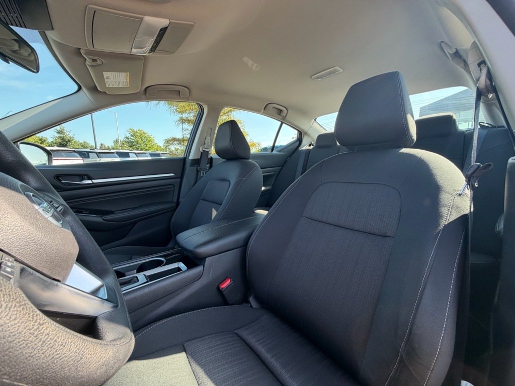 Used 2021 Nissan Altima 2.5 SV FWD image 10