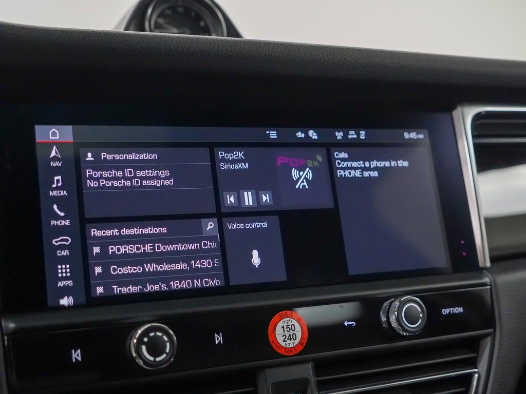 Certified 2025 Porsche Macan image 30