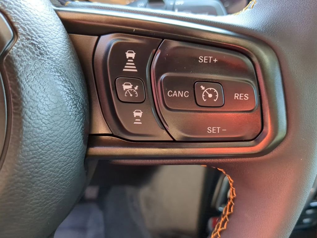 Used 2024 Jeep Wrangler Unlimited image 18