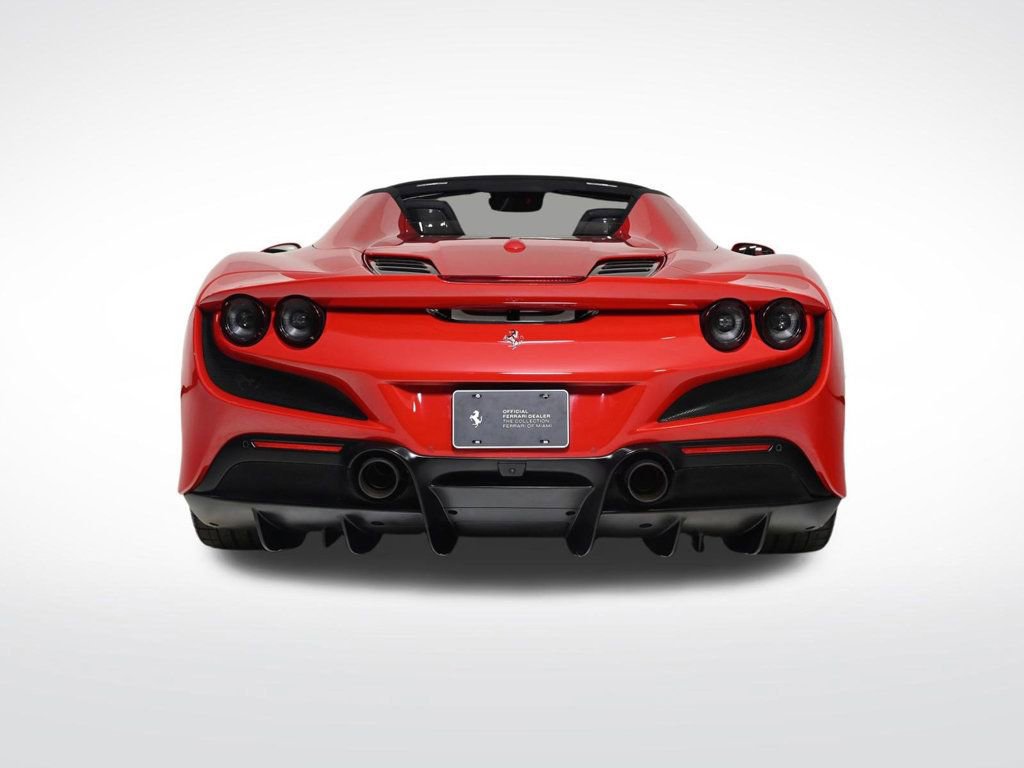 Used 2022 Ferrari F8 Tributo image 8