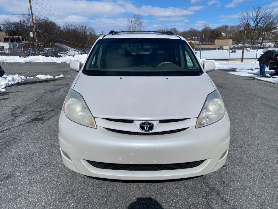Used 2007 Toyota Sienna XLE Limited FWD image 8
