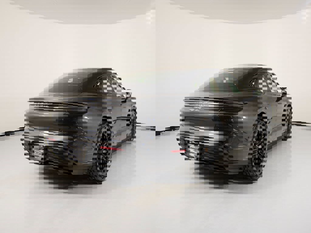 New 2026 Porsche Taycan 4S image 7