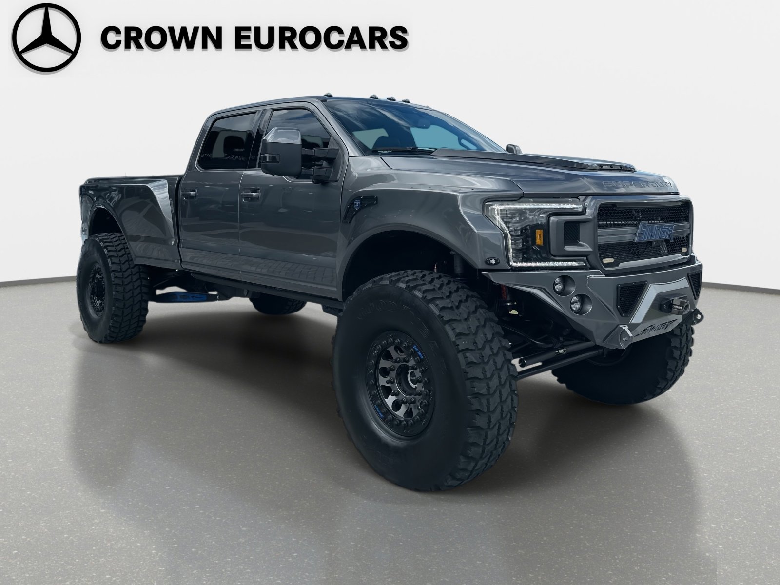 Used 2022 Ford F350 Lariat w/ Lariat Ultimate Package image 2
