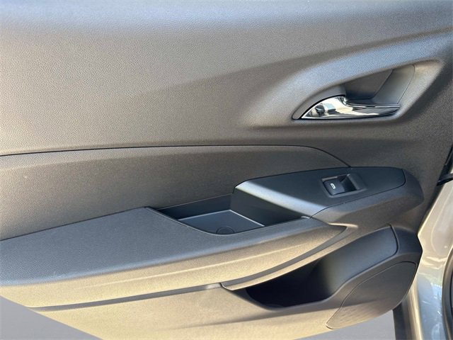 New 2026 Chevrolet Trax RS w/ Driver Confidence Package image 19