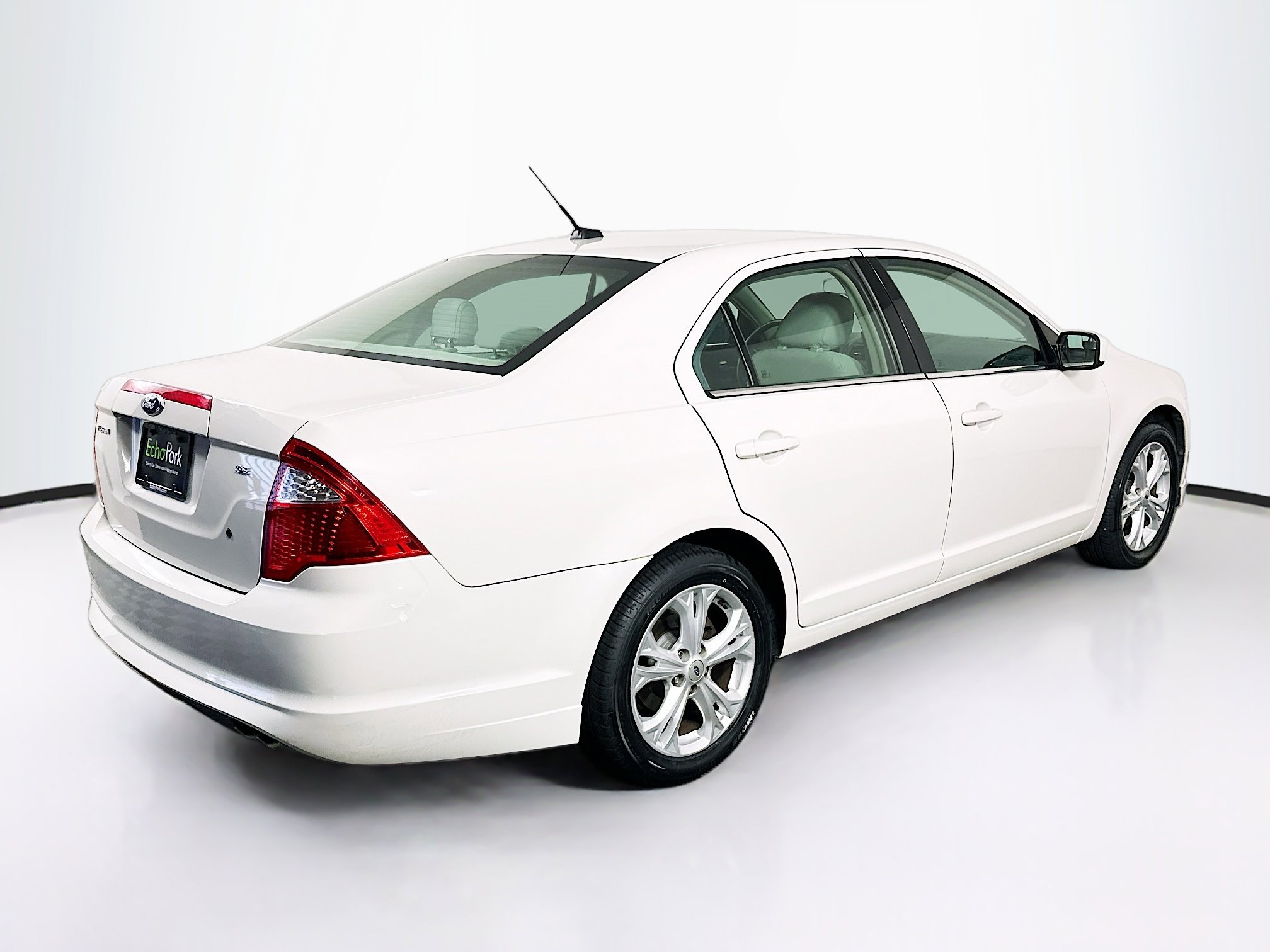 Used 2012 Ford Fusion SE FWD image 9